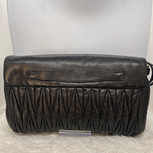 Miu miu Fold over crossbody bag - Picture 2 of 9